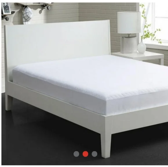 Mattress & Pillow Protector Set - Picture 2 of 5